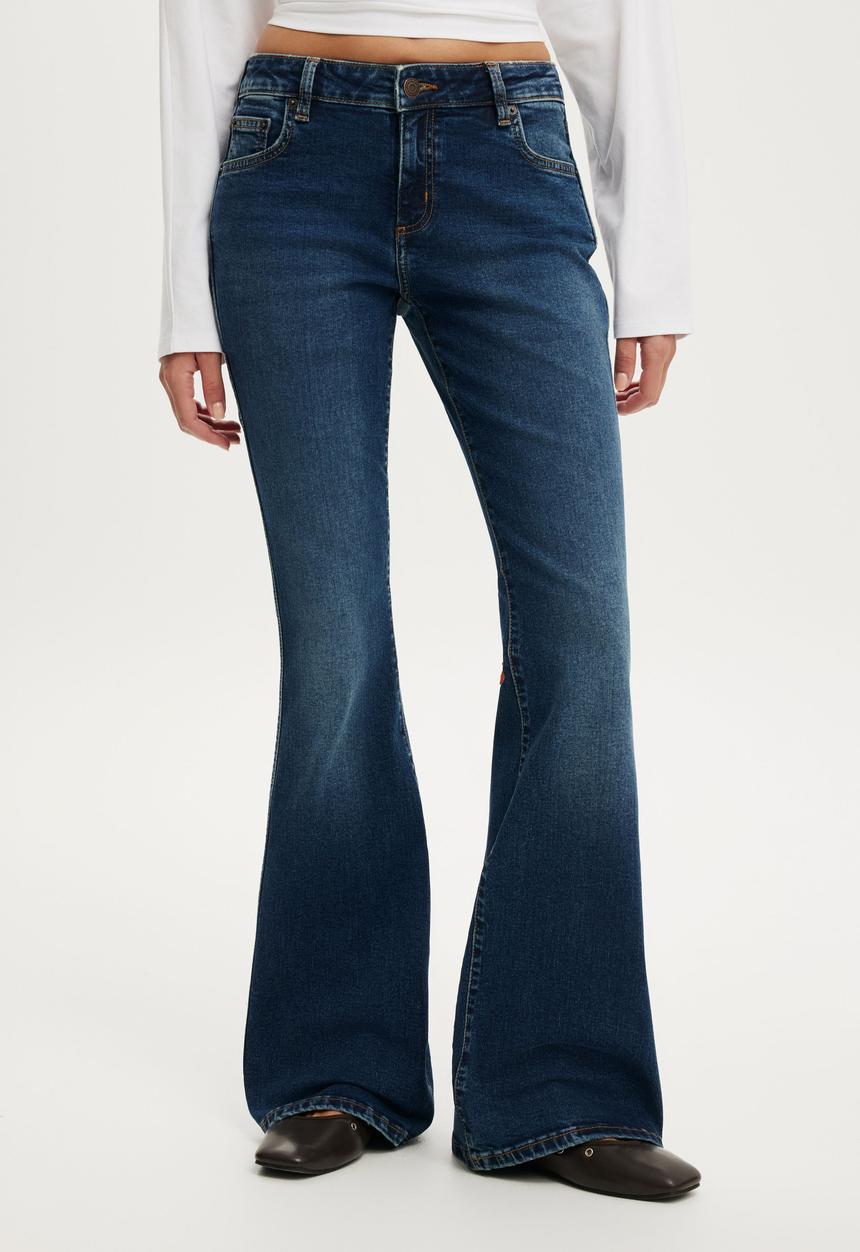Cotton On - Mid Rise Bootcut Jean - Solace Blue