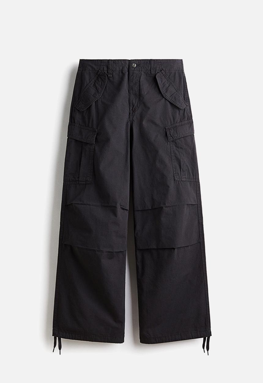 H&M - Loose fit cargo trousers - dark grey