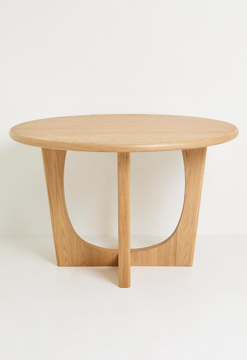 Sixth Floor - Flow Round Dining Table - Natural