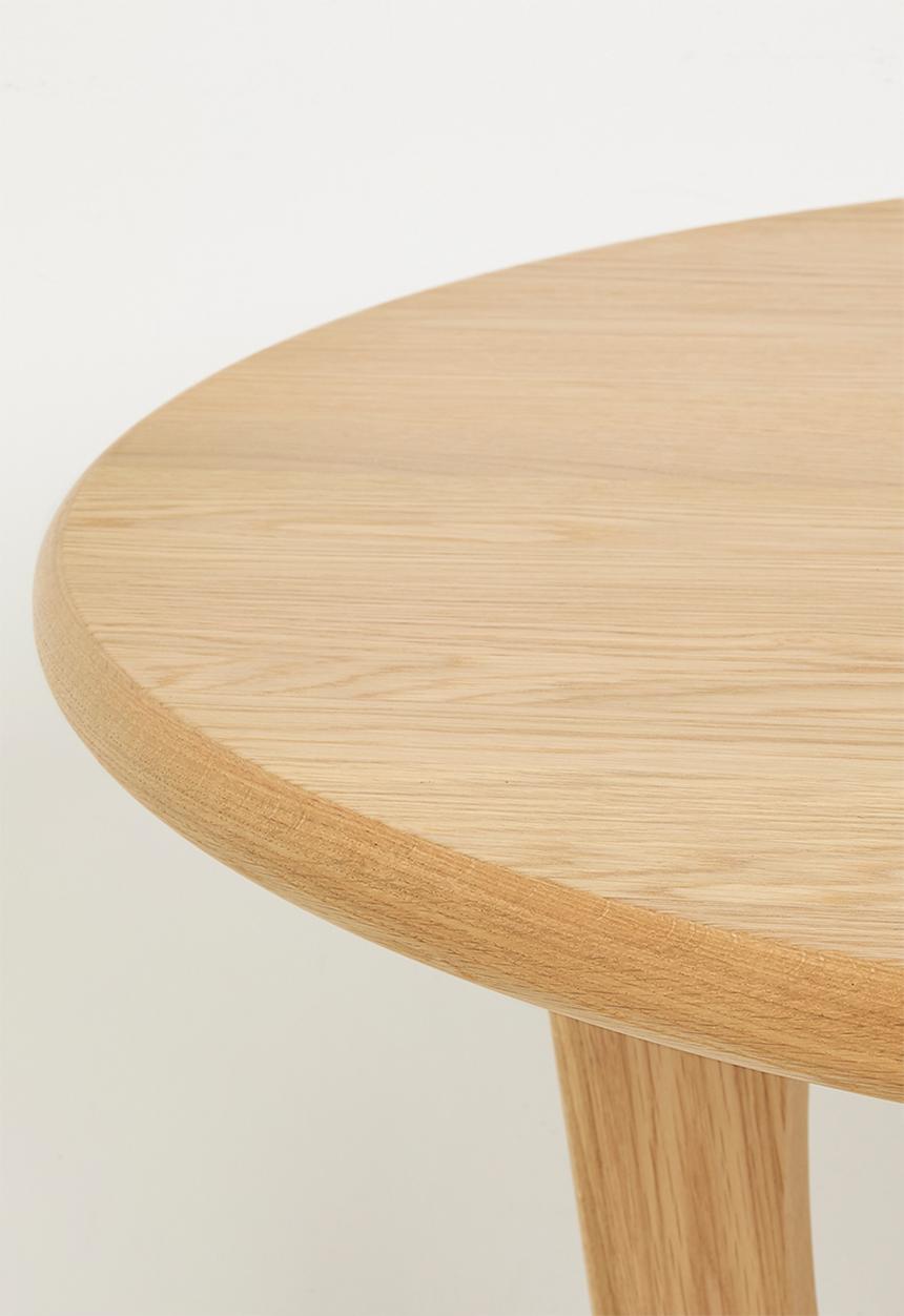 Sixth Floor - Flow Round Dining Table - Natural