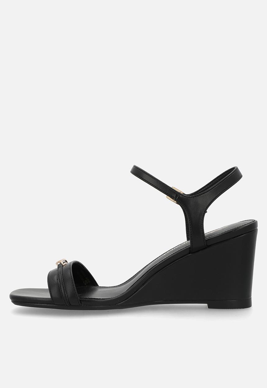 Nine West - Naema wedge heel - black
