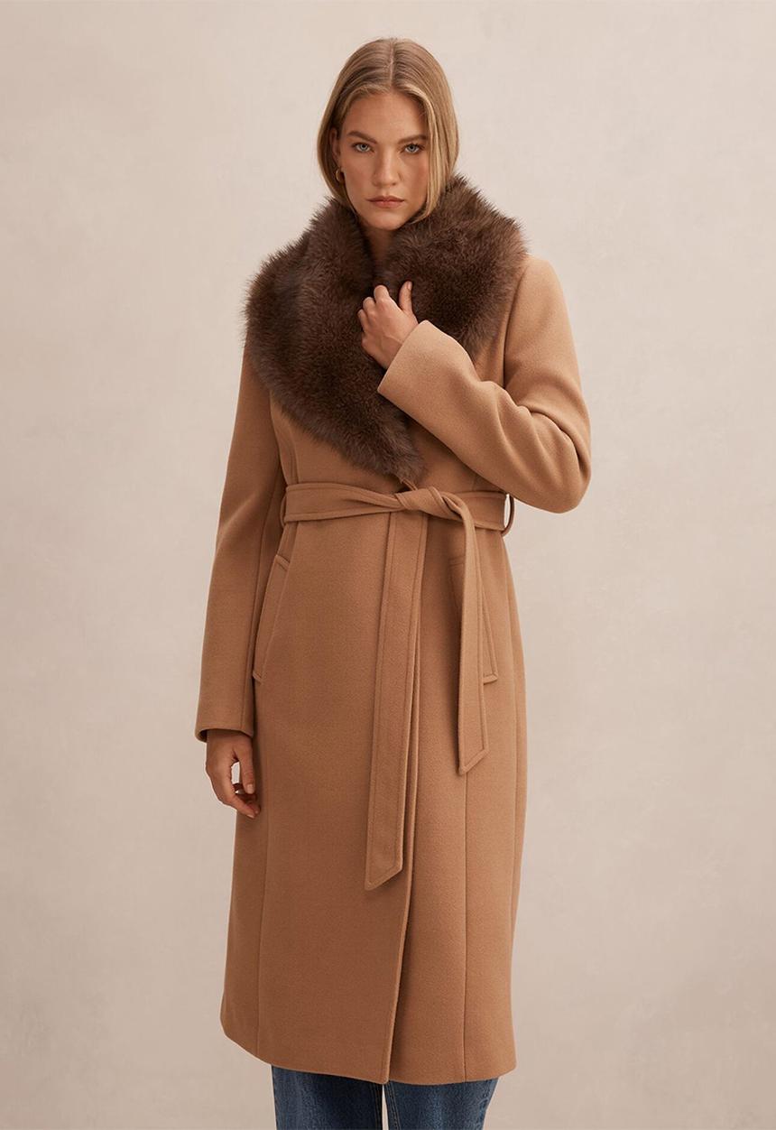 Forever New - Shelby Faux Fur Collar Coat in Camel/Choc