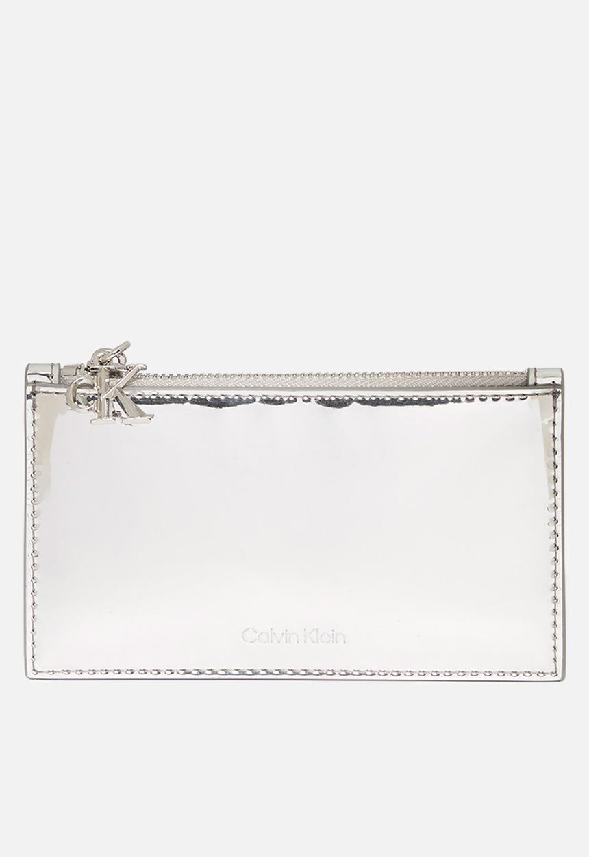 Calvin Klein - Ck metallic 6cc zip cardcase - silver metallic