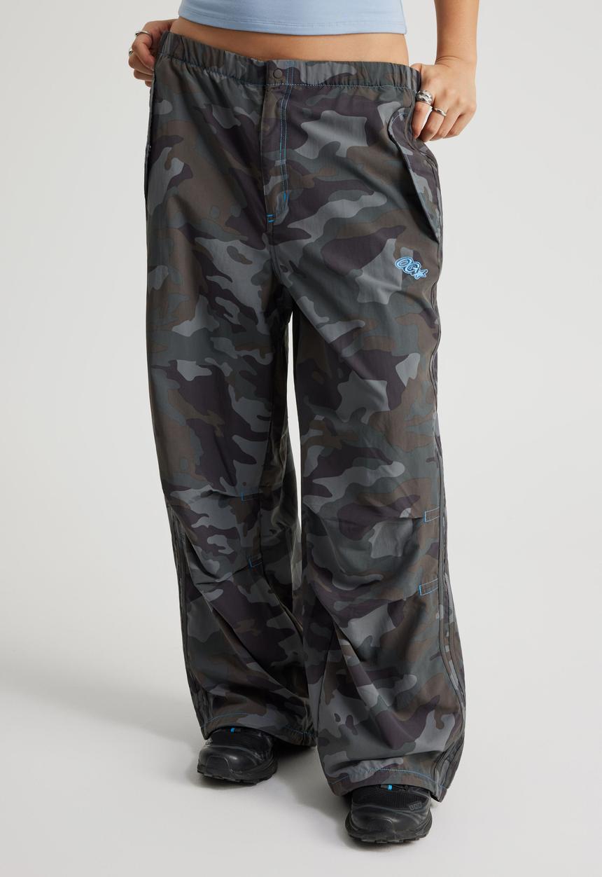 Factorie - Open Gallery Jumbo Pull On Pant - Beluga Camo
