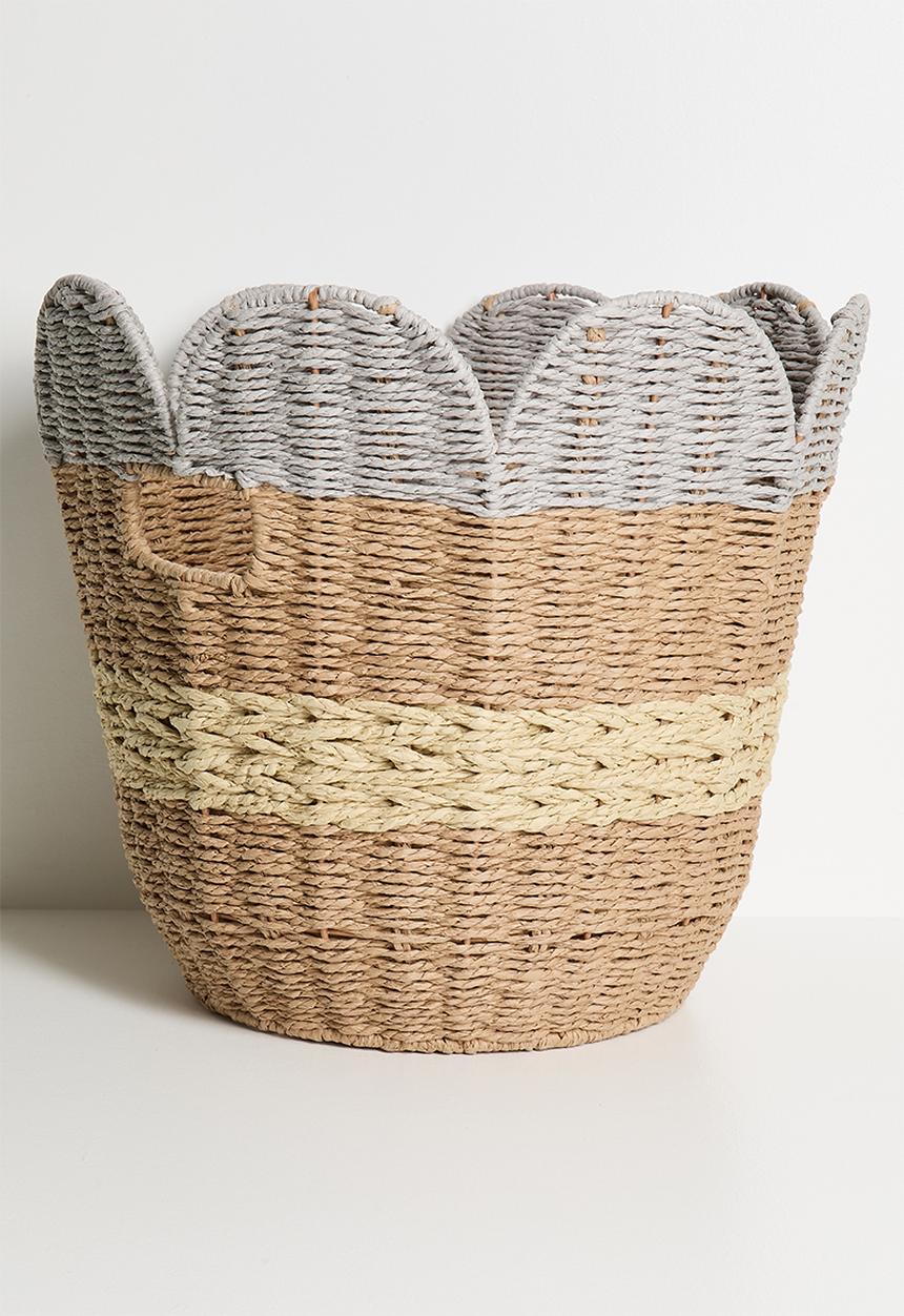 Pop Candy - Scallop-edged basket - natural/grey