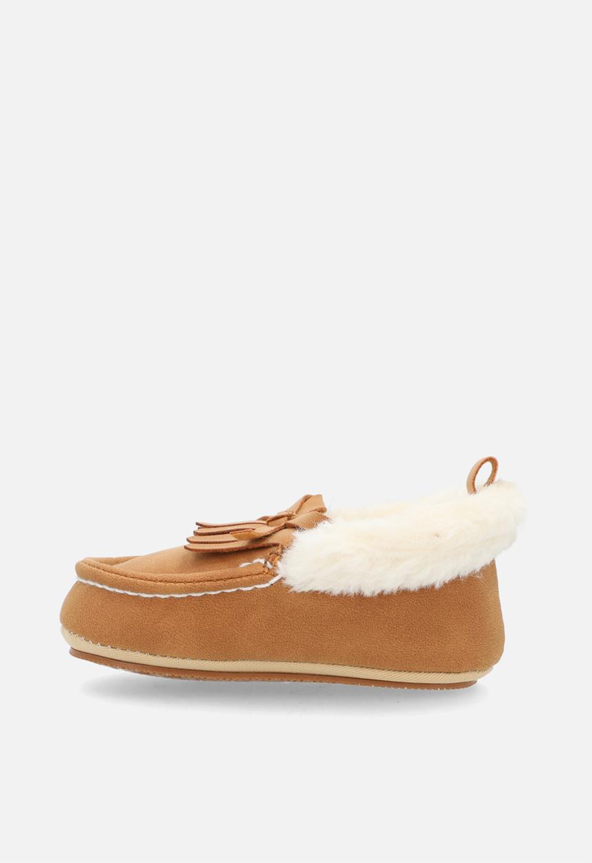 Pop Candy - Shearling lined moccasin slippers - tan