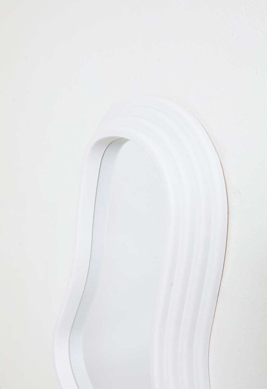 Pop Candy - Wavy-shaped mirror - white