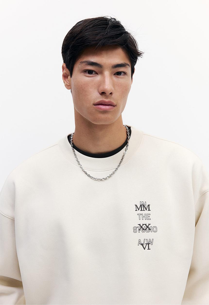H&M - Oversized fit printed sweatshirt - light beige/in the studio