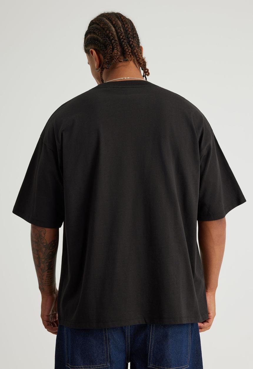 Factorie - Box Fit Music Merch T-shirt - Lcn Bra Black/Tupac Shakur Signature