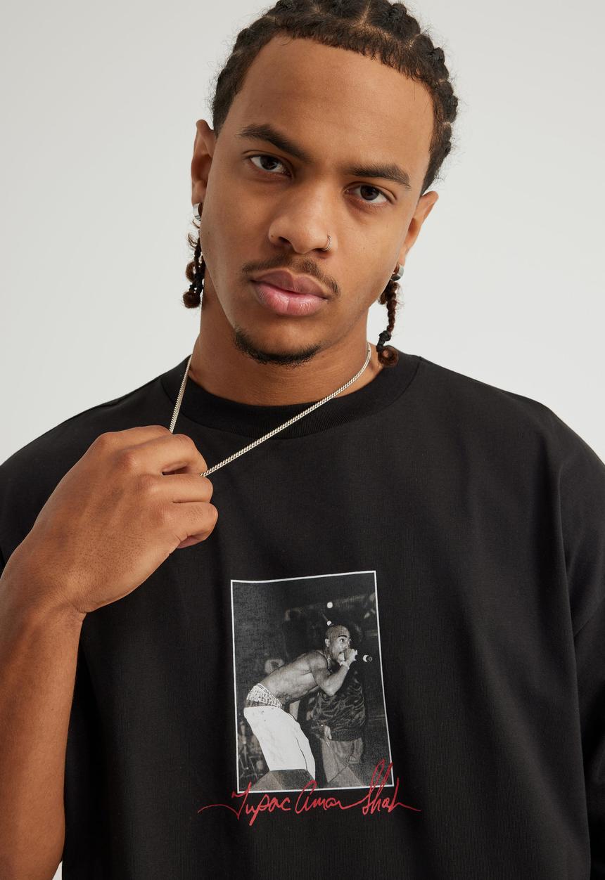 Factorie - Box Fit Music Merch T-shirt - Lcn Bra Black/Tupac Shakur Signature