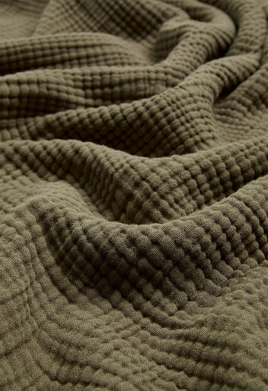 Pop Candy - Muslin throw - garo green