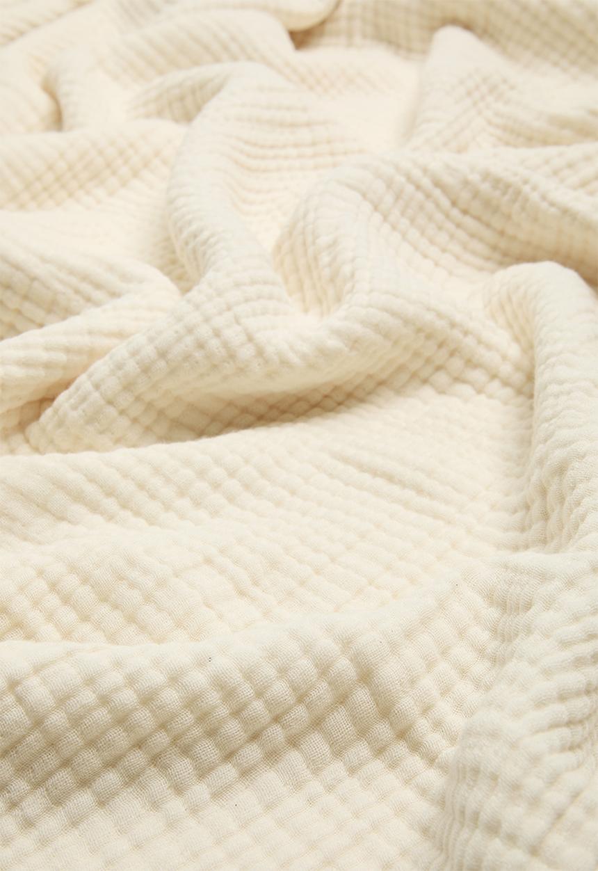 Pop Candy - Muslin throw - magnolia white