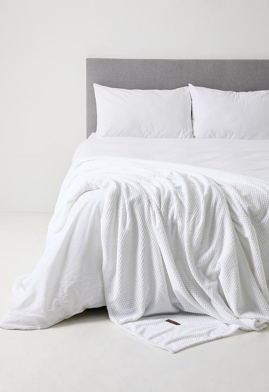 Horrockses - Avedon Waffle  Bed Blanket - White