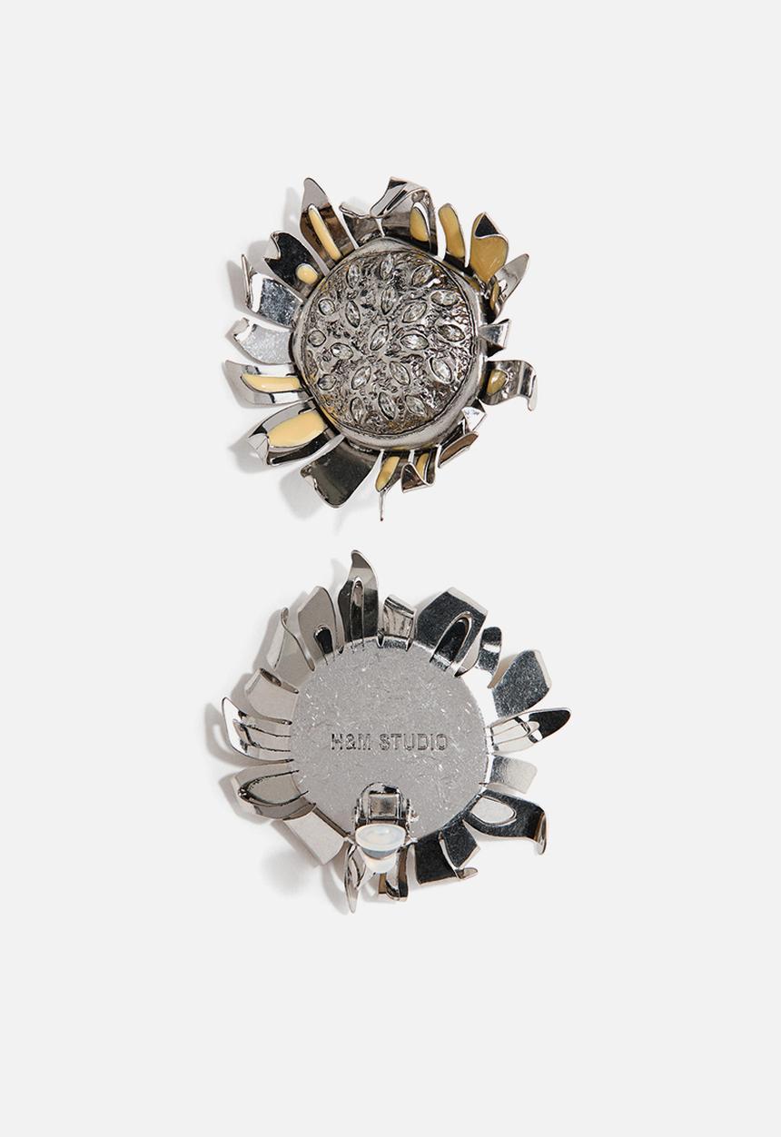 H&M - H&M Studio: Sunflower clip earrings - silver-coloured/sunflowers