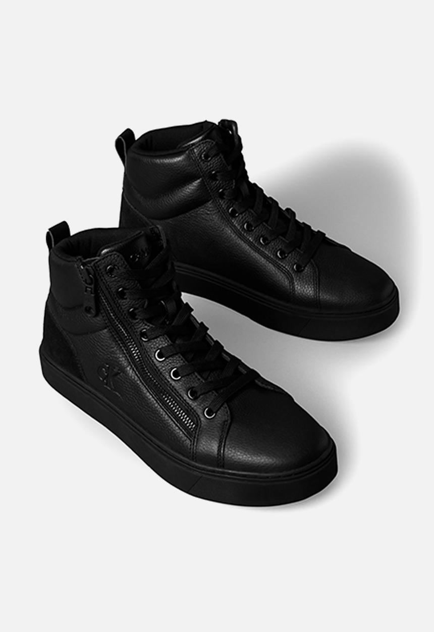 Calvin Klein - Athena - Triple Black