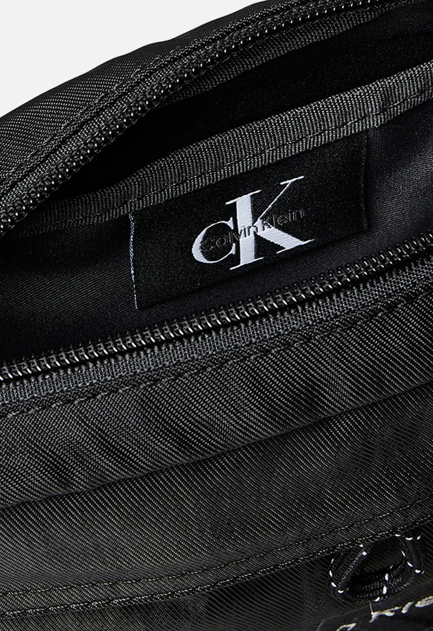 Calvin Klein - Bold Camera Bag - Black