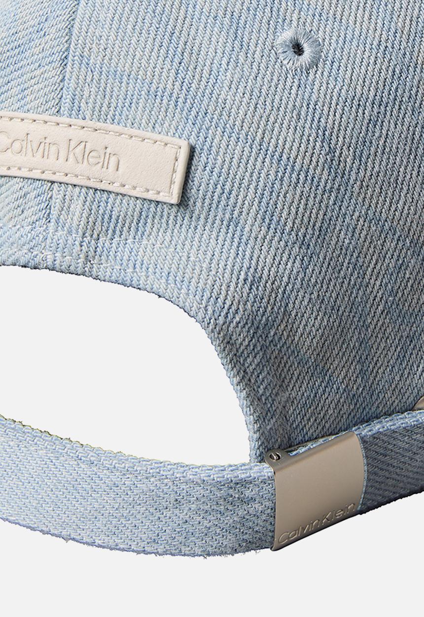 Calvin Klein - Denim Emblem Burnout W Patch Cap - Light Wash Denim