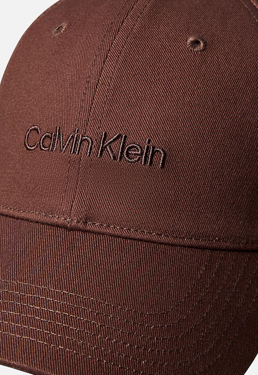 Calvin Klein - Logo Embroidery Baseball Cap Asia Fit - Chocolate Martini