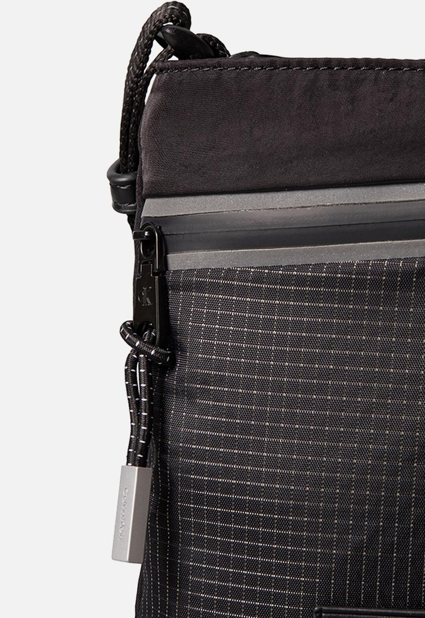 Calvin Klein - Striped Utility Zip Flatpack - Black