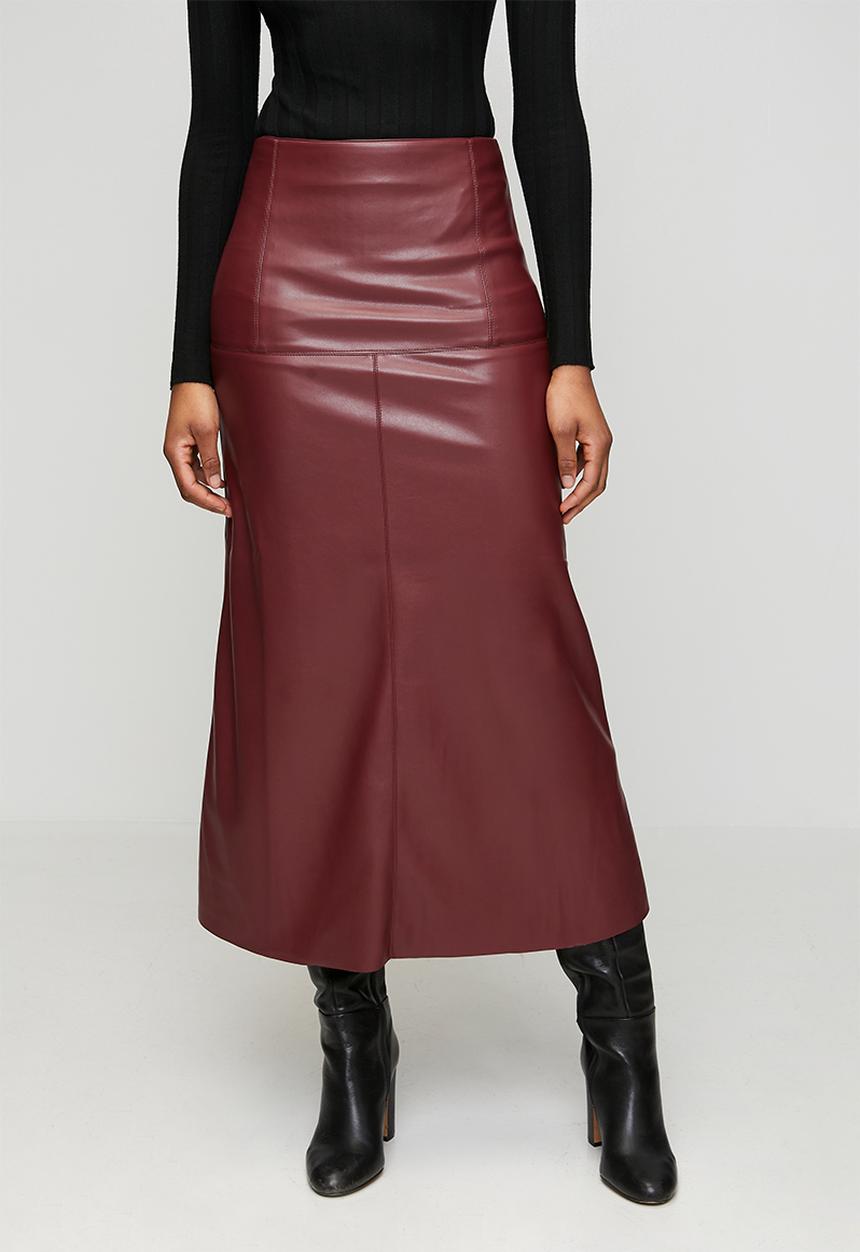 Izabel London - High Waisted A-Line Faux Leather Maxi Skirt - Red Dahlia