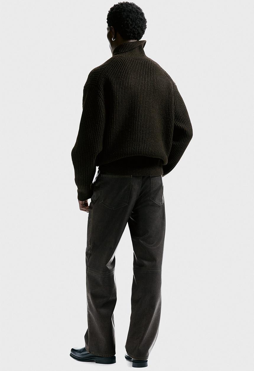 H&M - Relaxed fit coated trousers - brown