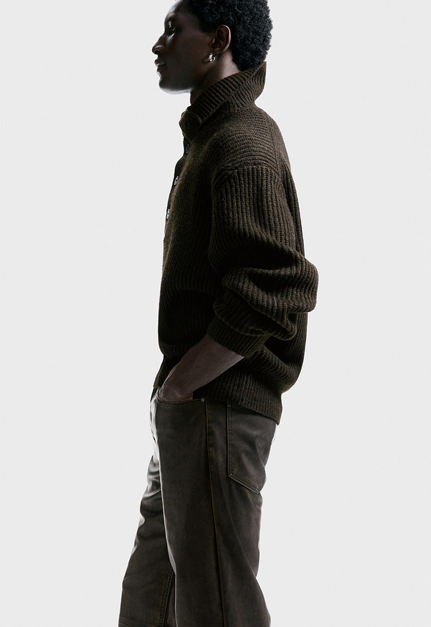 H&M - Relaxed fit coated trousers - brown