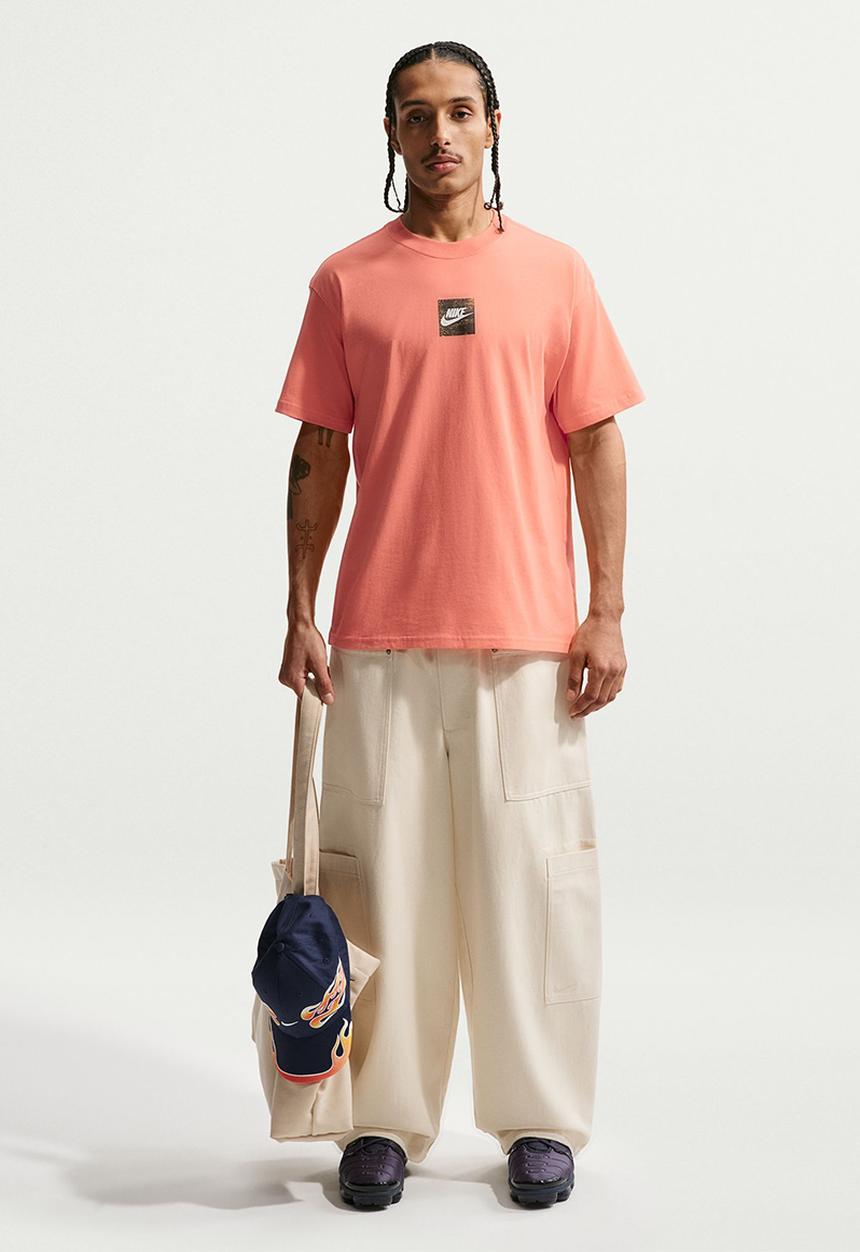 Nike - NSW  Loose Celebrate Future Tee  - ORANGE FROST