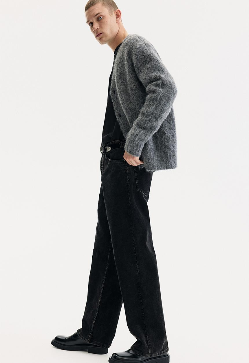 H&M - Relaxed fit corduroy trousers - denim black