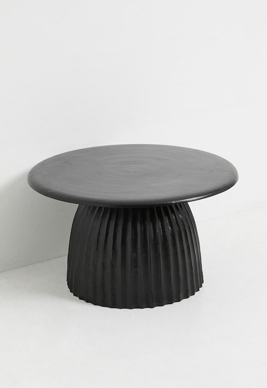 Sixth Floor - Zara coffee table - black