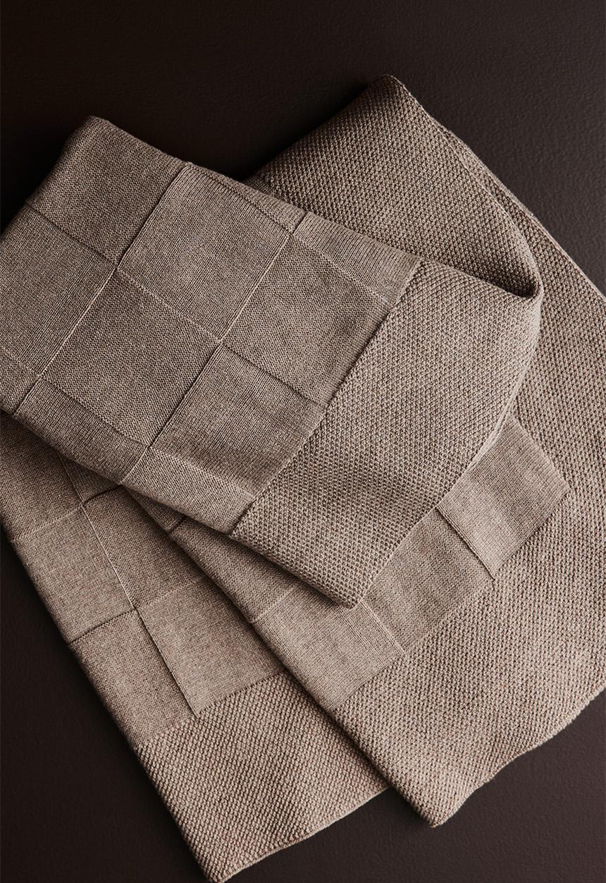 H&M - Knitted cotton blanket - dark beige