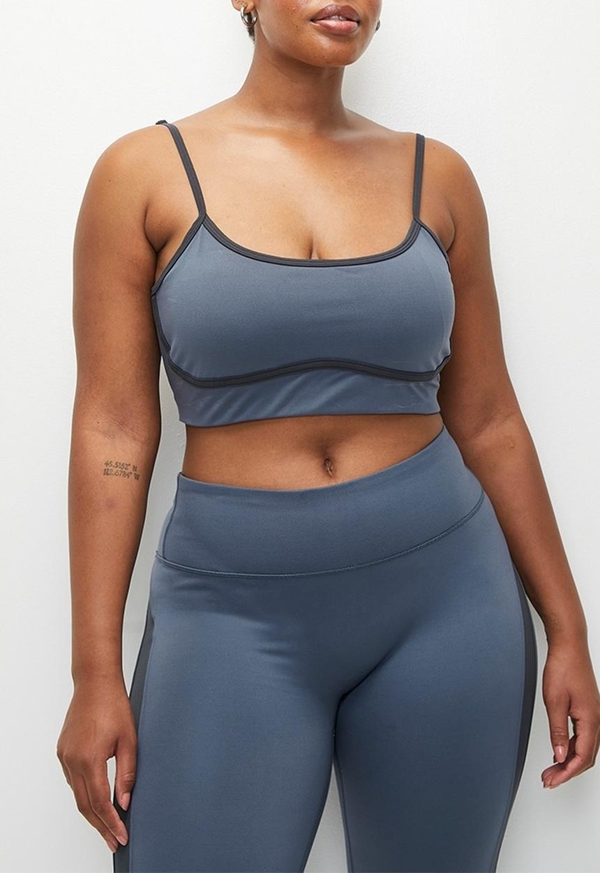 Cotton On - Plus Ultra Soft Contour Crop - Folkstone Grey/Element Blue