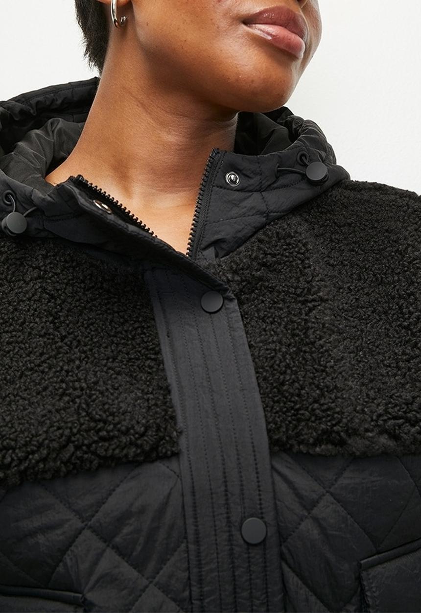Cotton On - Plus Match Pocket Hooded Jacket - Black