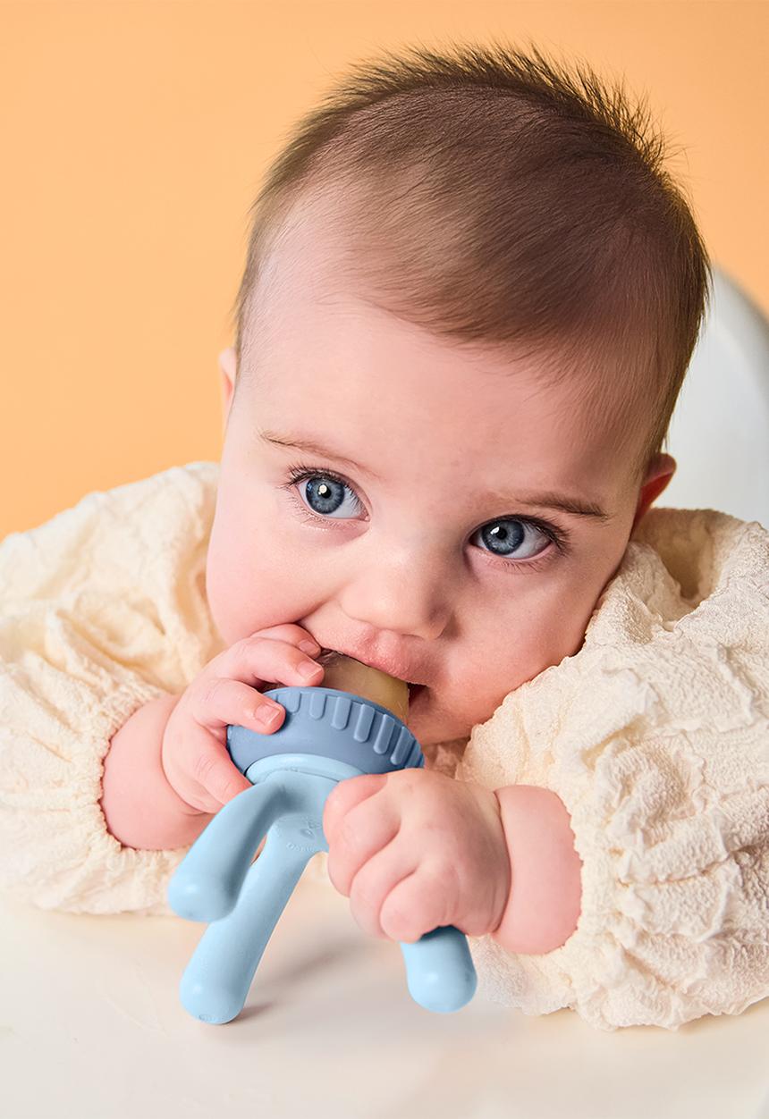 b.box - Silicone Fresh Food Feeder - Lullaby Blue