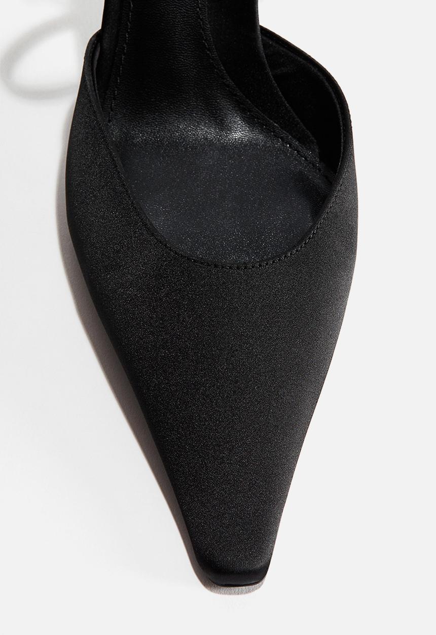 H&M - Pointed satin court shoes - black