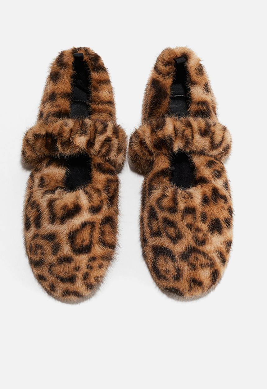 H&M - Fluffy slippers - beige leopard print