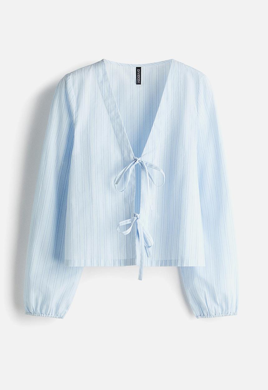 H&M - Tie-front cotton blouse - light blue/striped