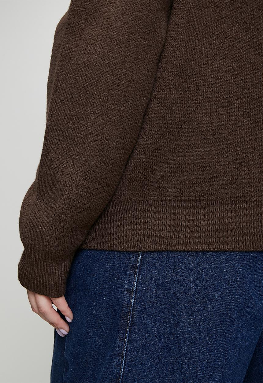 Me&B - Plus Essential Jumper in Textured Amore - Brown