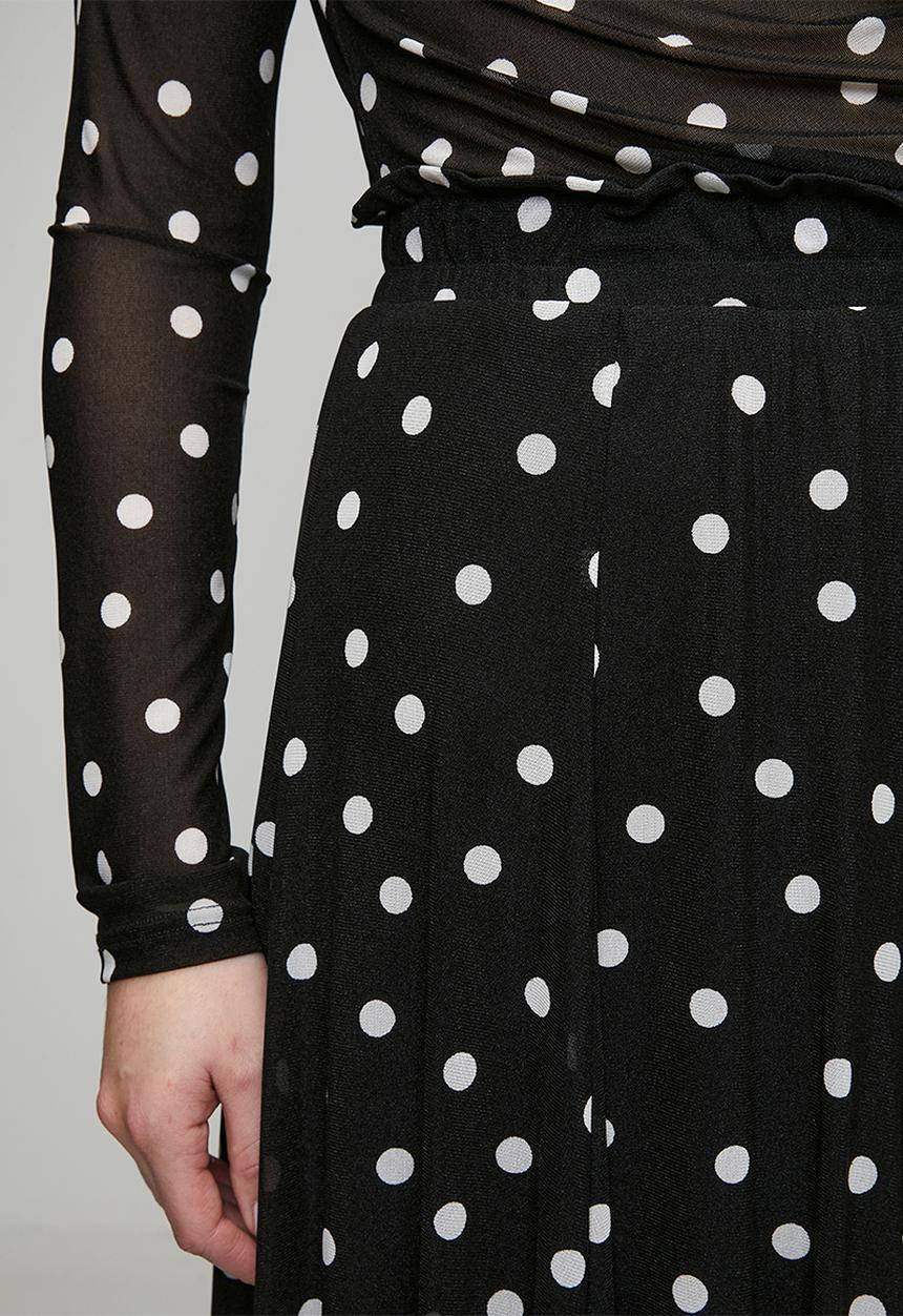 Me&B - Plus Panelled Lined Mesh Skirt - Black