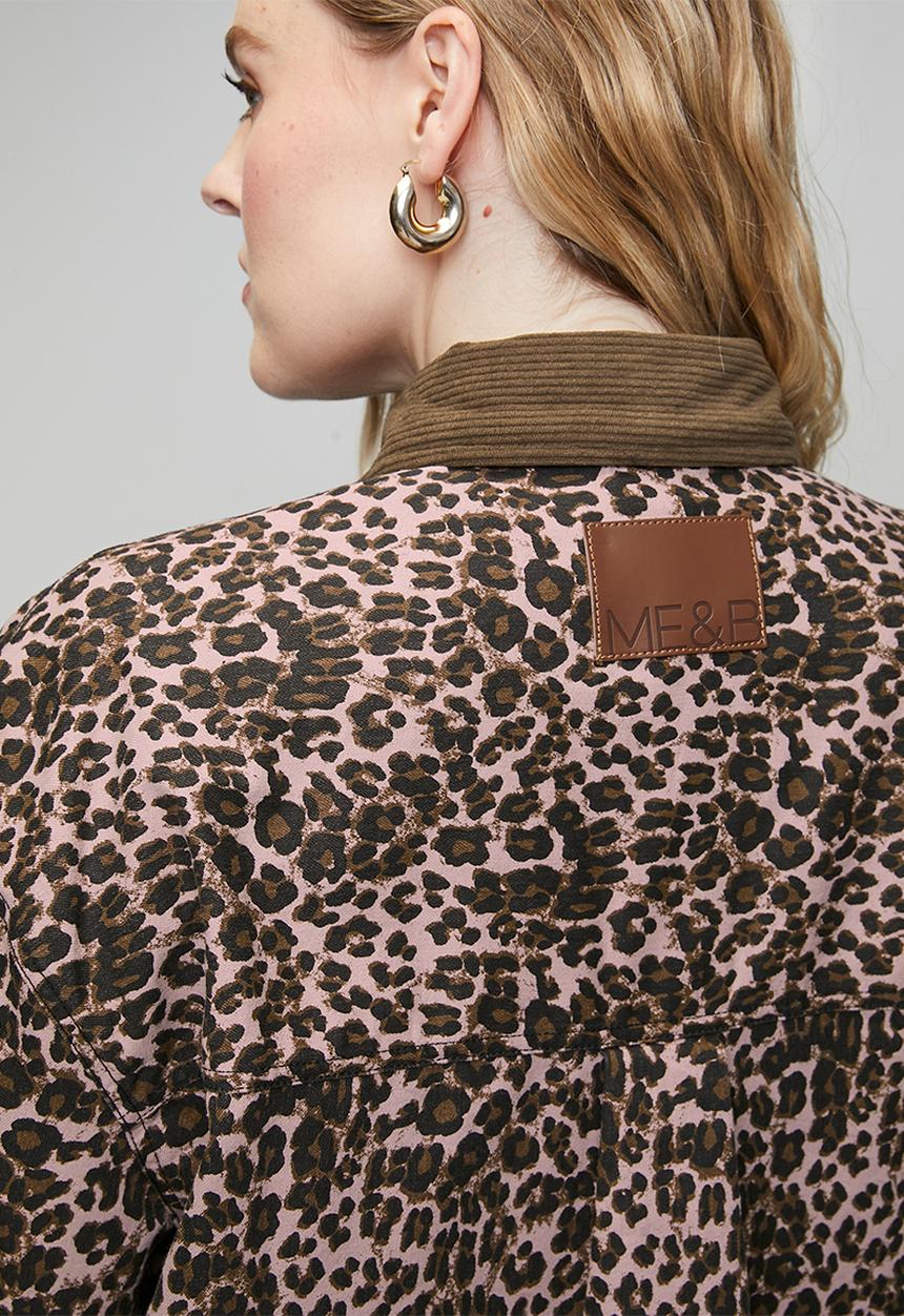 Me&B - Plus Denim Barn Jacket - Pink Animal