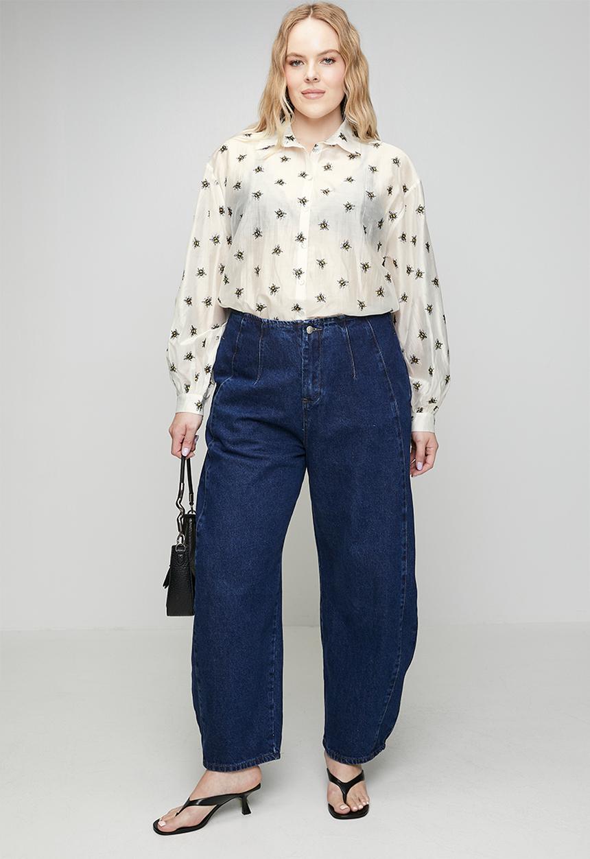 Me&B - Plus Embroidered Bee Bellow Sleeve Shirt - Yellow