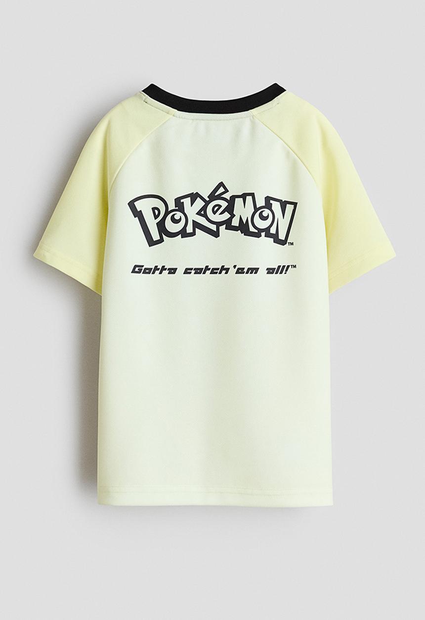 H&M - 2-Piece football set - light yellow/pokemon