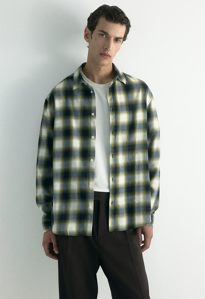 H&M - Relaxed fit flannel shirt - dark green/checked