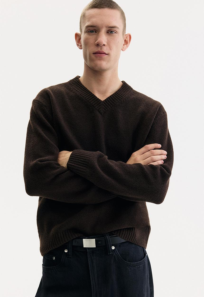 H&M - Regular fit knitted jumper - dark brown