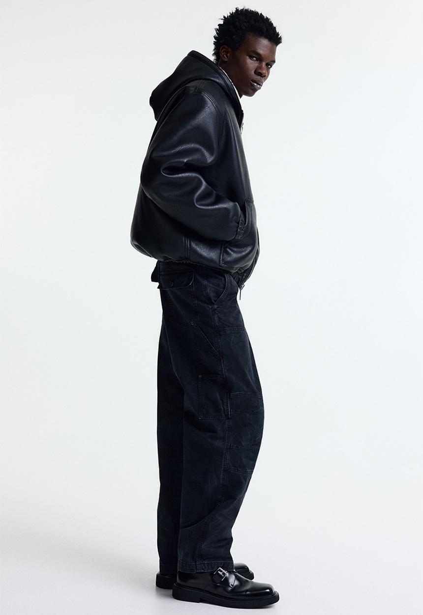H&M - Loose fit carpenter trousers - washed black