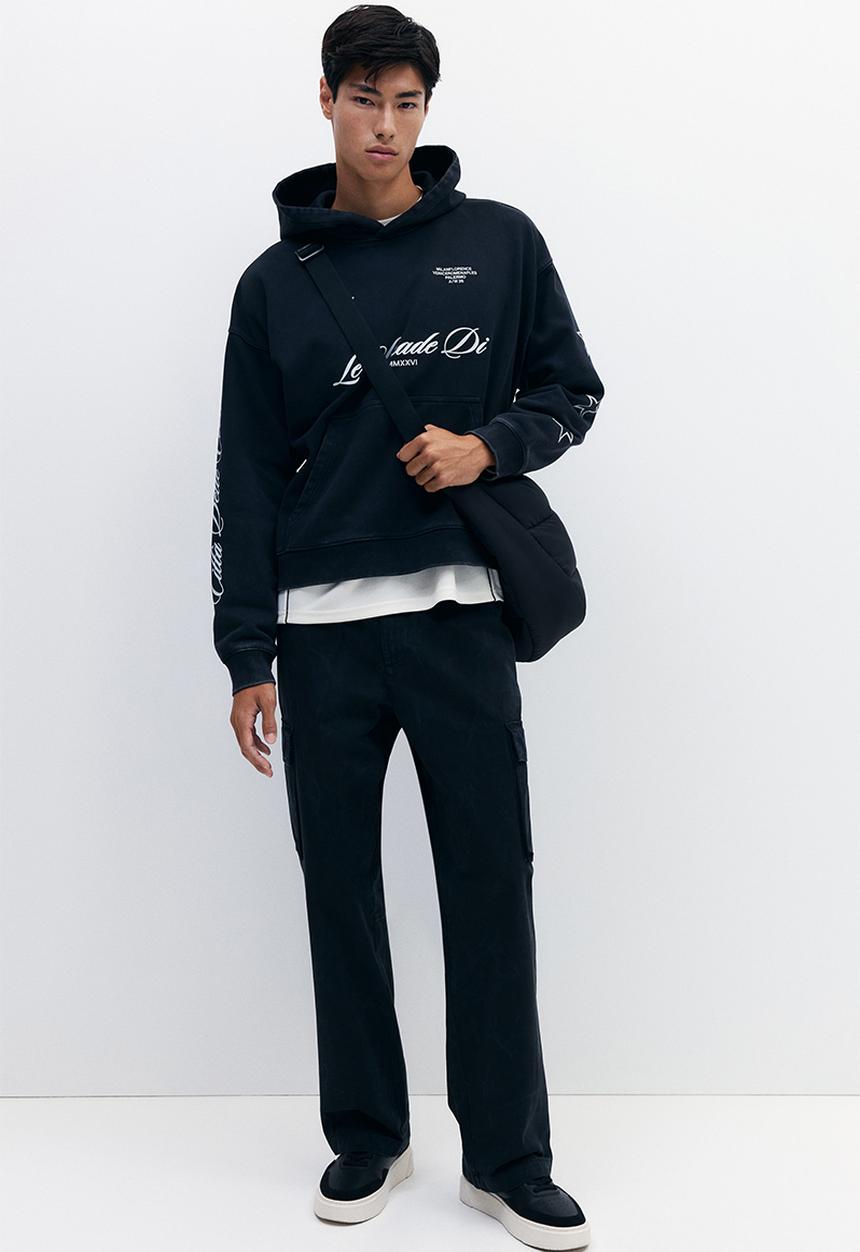 H&M - Relaxed fit cargo trousers - washed black