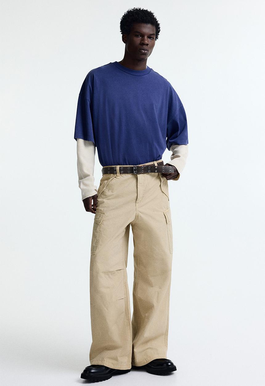H&M - Loose fit cargo trousers - beige