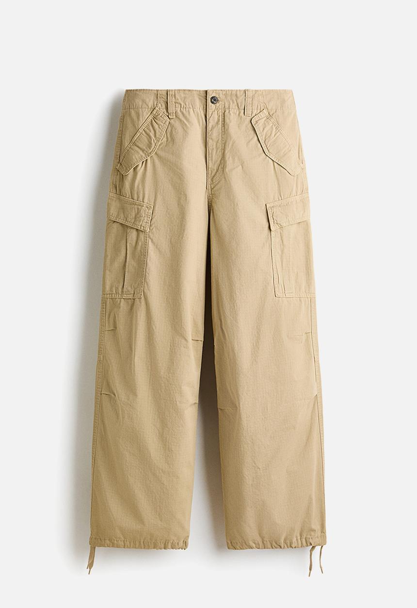 H&M - Loose fit cargo trousers - beige