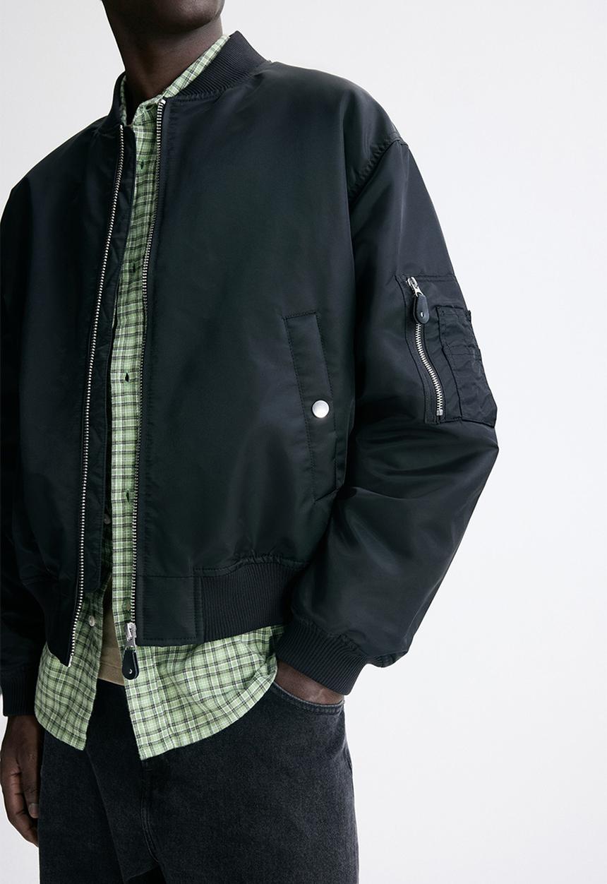 H&M - Padded nylon bomber jacket - black