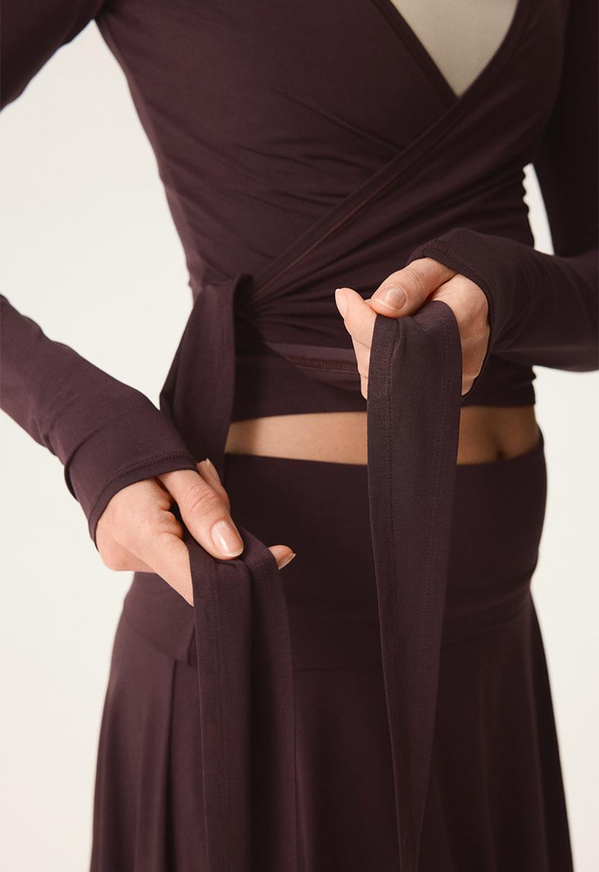 H&M - Sports wrap top in modal - chocolate plum