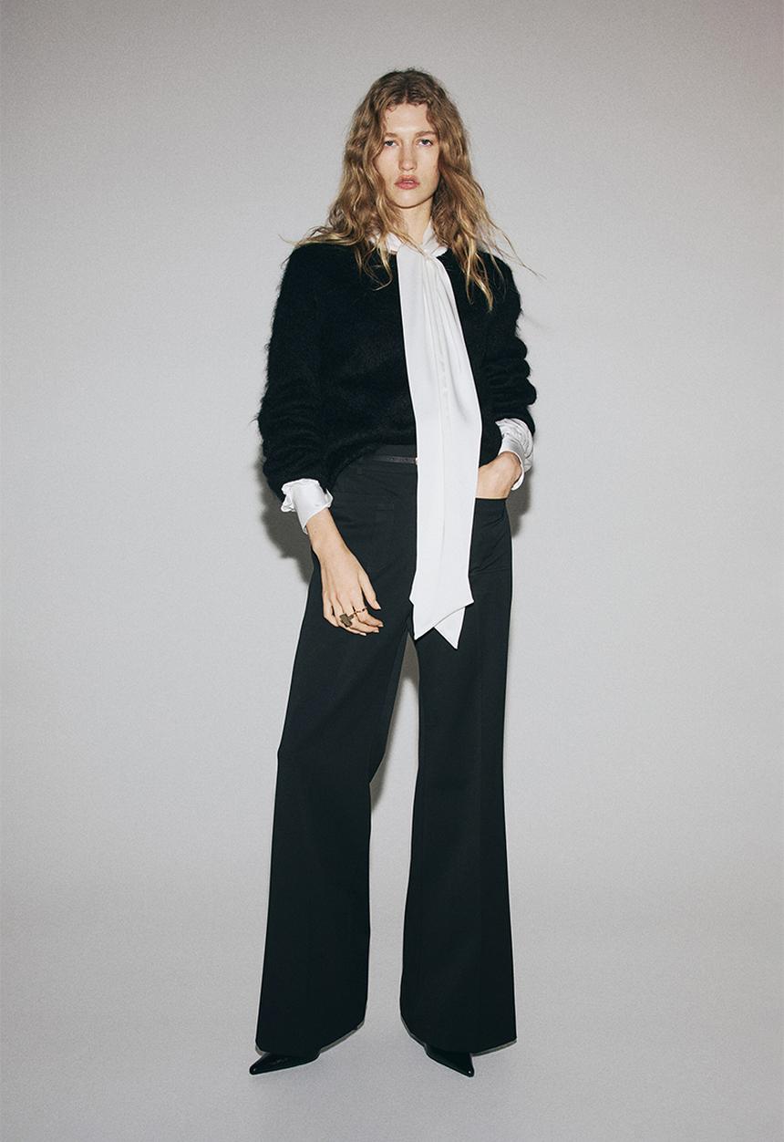 H&M - Flared belted trousers - black